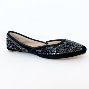 Yellow Box Lily Black Beaded Flat New